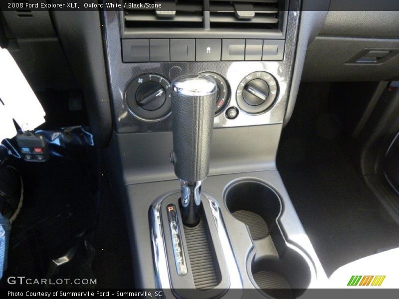 Oxford White / Black/Stone 2008 Ford Explorer XLT