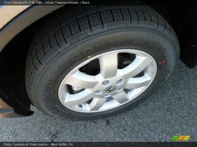 Urban Titanium Metallic / Black 2011 Honda CR-V SE 4WD