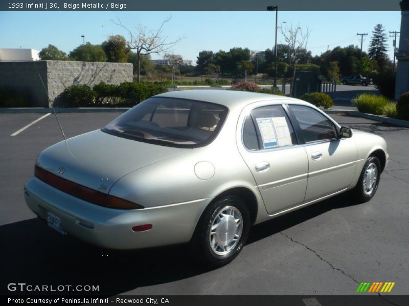 Beige Metallic / Beige 1993 Infiniti J 30