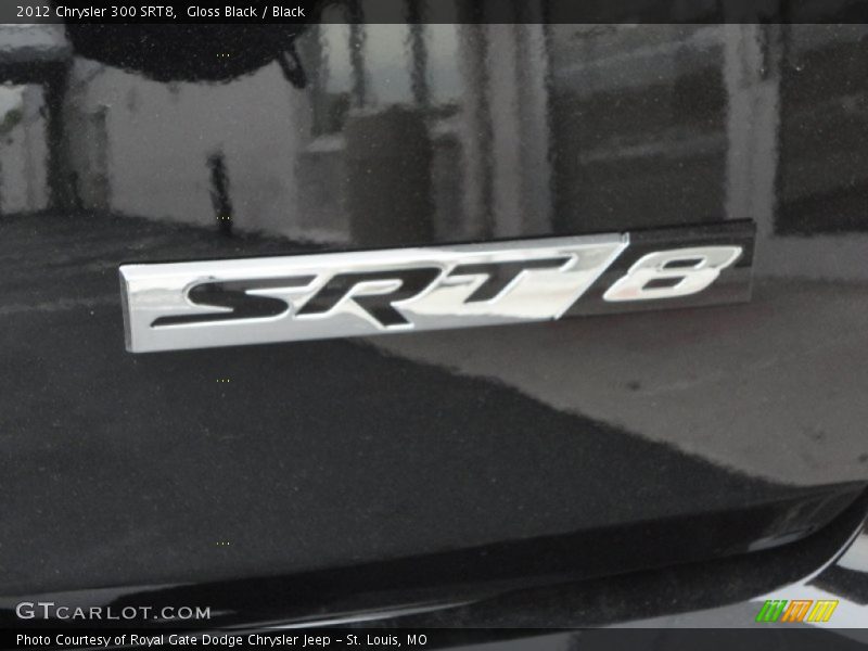  2012 300 SRT8 Logo