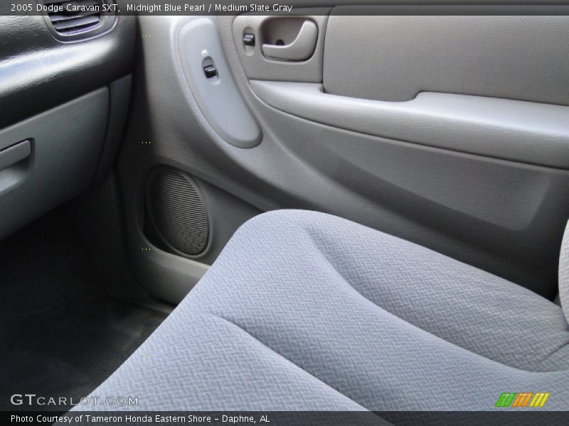 Midnight Blue Pearl / Medium Slate Gray 2005 Dodge Caravan SXT