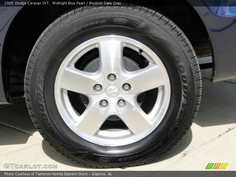 Midnight Blue Pearl / Medium Slate Gray 2005 Dodge Caravan SXT