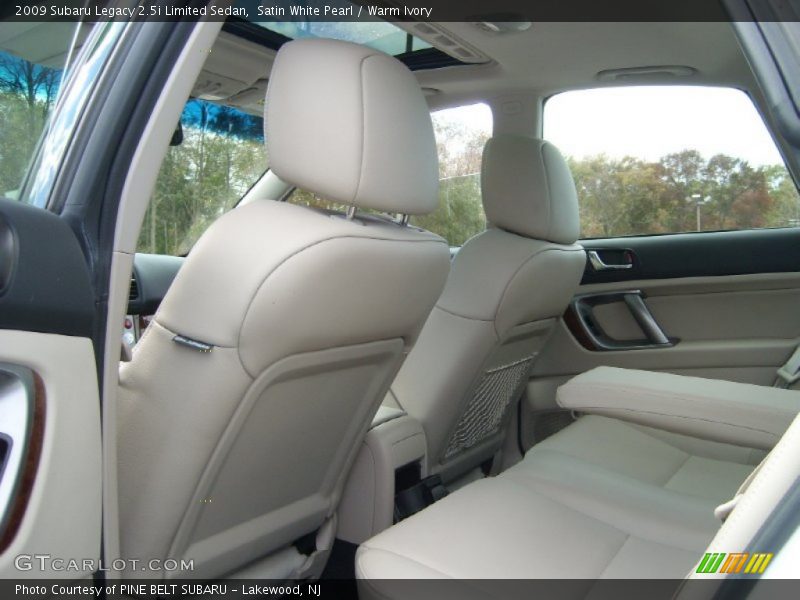 Satin White Pearl / Warm Ivory 2009 Subaru Legacy 2.5i Limited Sedan