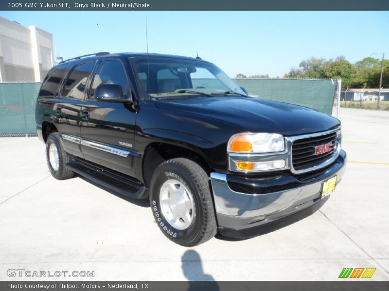 Onyx Black / Neutral/Shale 2005 GMC Yukon SLT