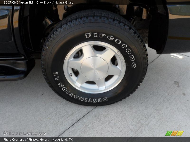 Onyx Black / Neutral/Shale 2005 GMC Yukon SLT