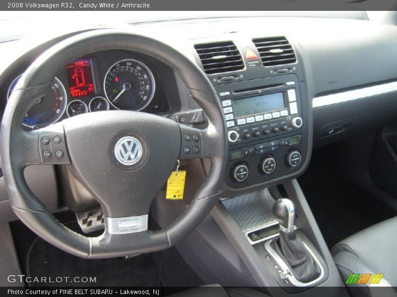 Candy White / Anthracite 2008 Volkswagen R32