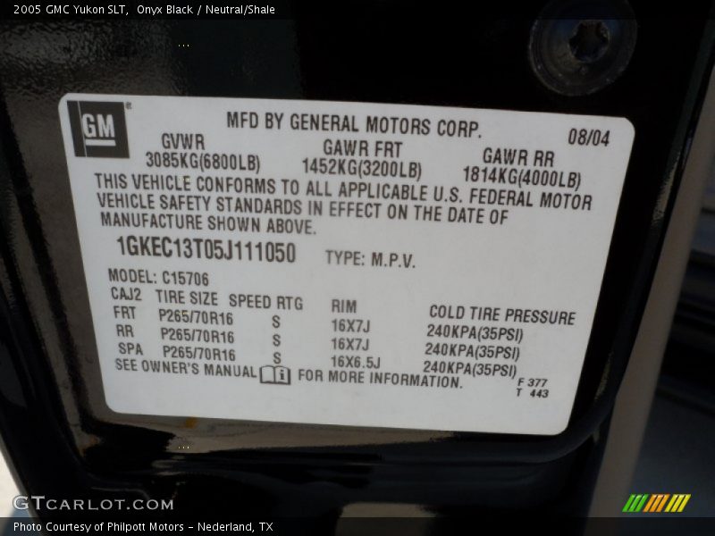 Onyx Black / Neutral/Shale 2005 GMC Yukon SLT