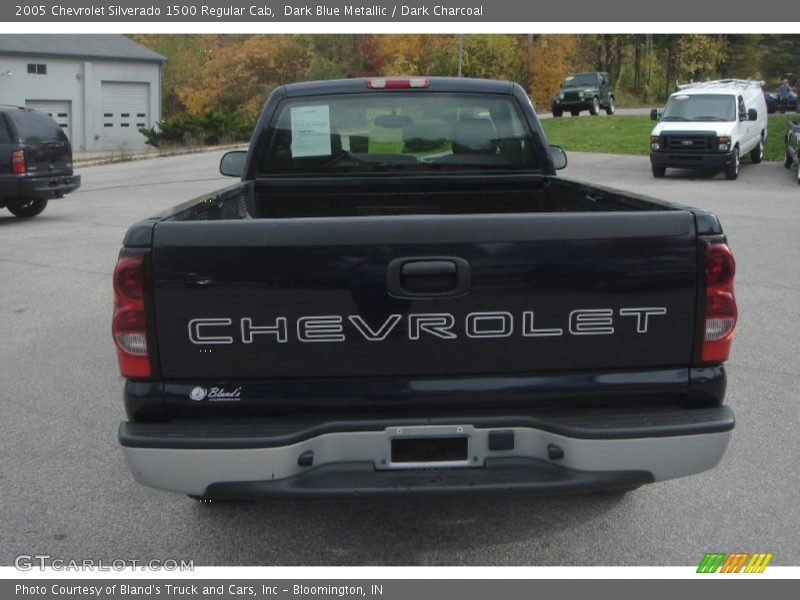 Dark Blue Metallic / Dark Charcoal 2005 Chevrolet Silverado 1500 Regular Cab