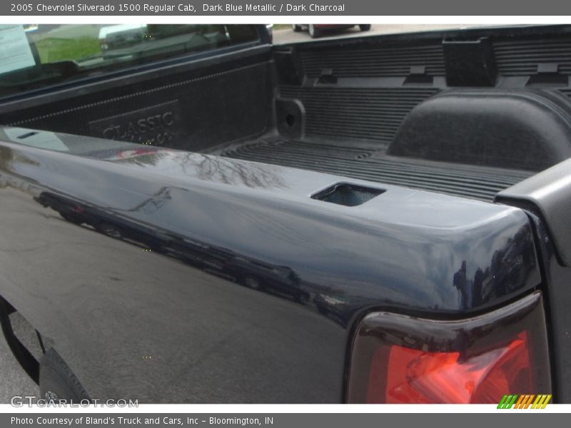 Dark Blue Metallic / Dark Charcoal 2005 Chevrolet Silverado 1500 Regular Cab