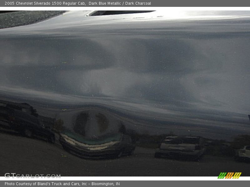 Dark Blue Metallic / Dark Charcoal 2005 Chevrolet Silverado 1500 Regular Cab