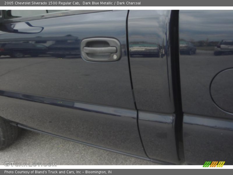Dark Blue Metallic / Dark Charcoal 2005 Chevrolet Silverado 1500 Regular Cab
