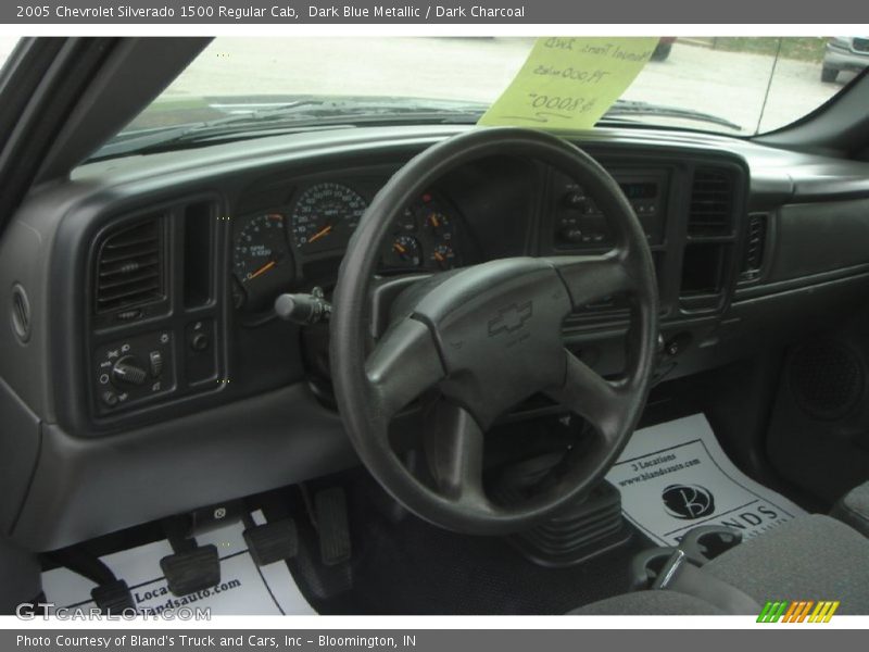 Dark Blue Metallic / Dark Charcoal 2005 Chevrolet Silverado 1500 Regular Cab