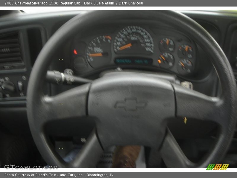 Dark Blue Metallic / Dark Charcoal 2005 Chevrolet Silverado 1500 Regular Cab
