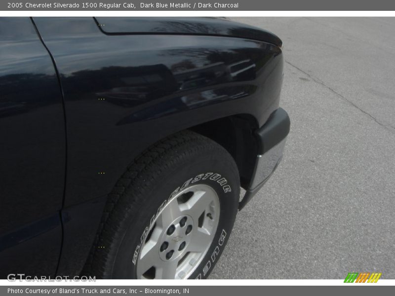 Dark Blue Metallic / Dark Charcoal 2005 Chevrolet Silverado 1500 Regular Cab