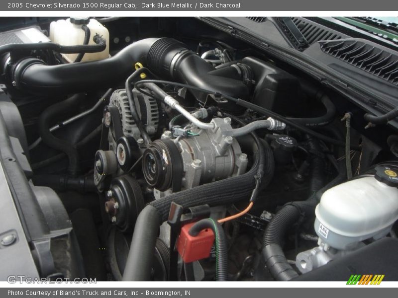 Dark Blue Metallic / Dark Charcoal 2005 Chevrolet Silverado 1500 Regular Cab