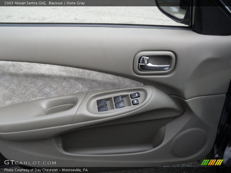 Blackout / Stone Gray 2003 Nissan Sentra GXE
