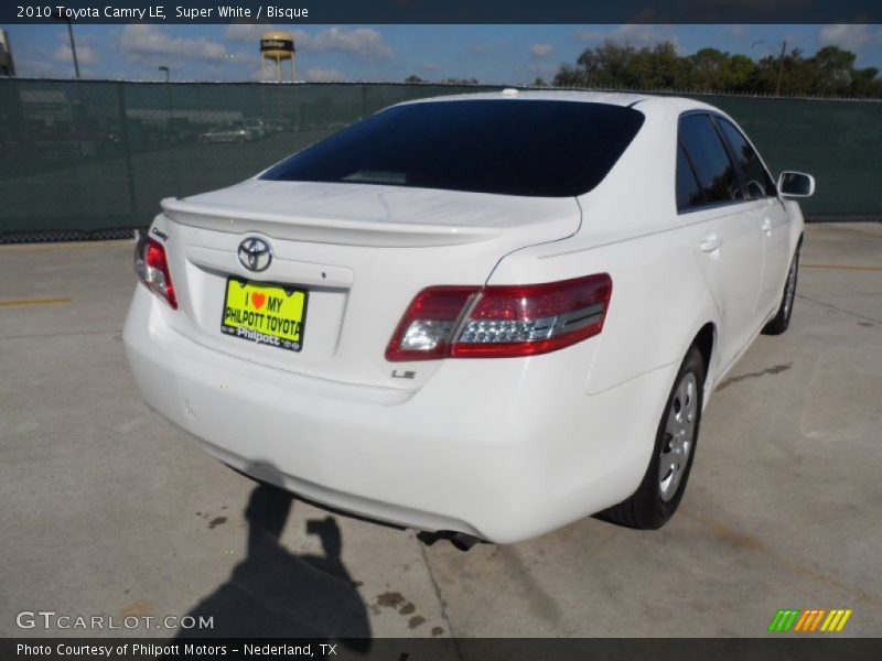 Super White / Bisque 2010 Toyota Camry LE