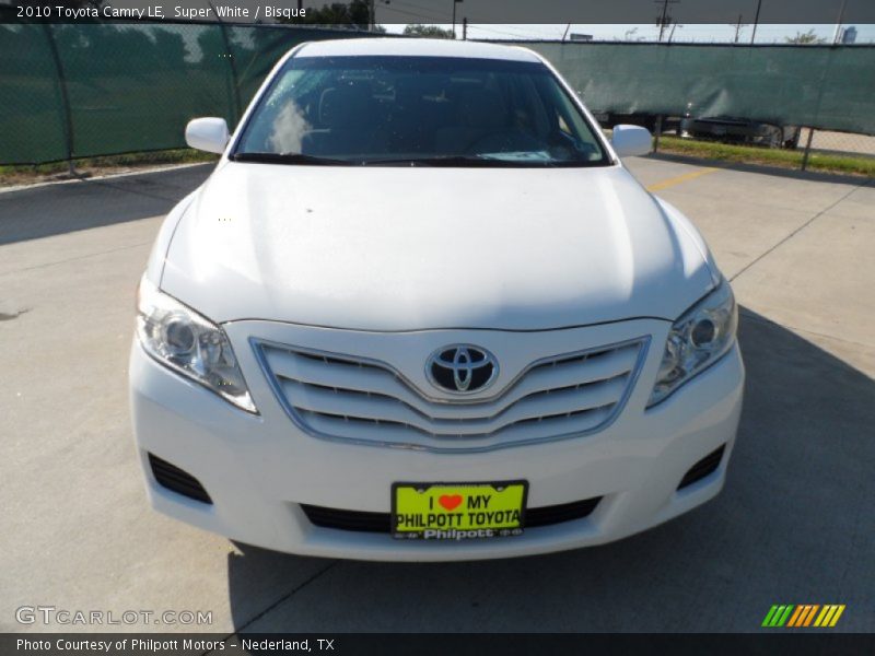 Super White / Bisque 2010 Toyota Camry LE