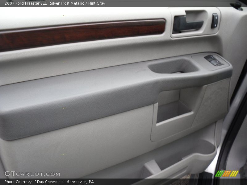Silver Frost Metallic / Flint Gray 2007 Ford Freestar SEL
