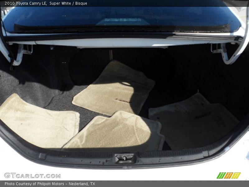 Super White / Bisque 2010 Toyota Camry LE
