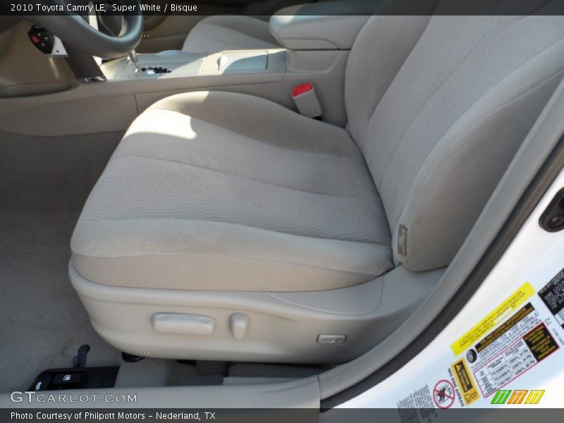 Super White / Bisque 2010 Toyota Camry LE