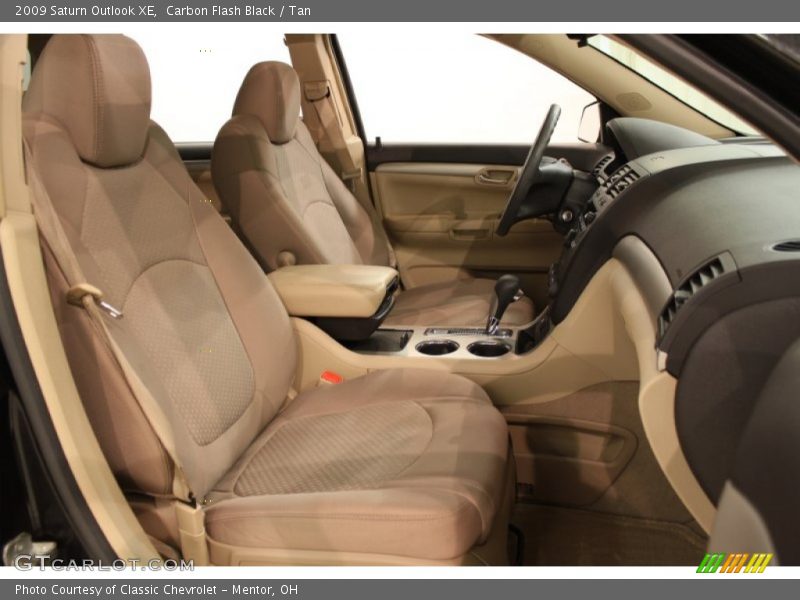 Carbon Flash Black / Tan 2009 Saturn Outlook XE