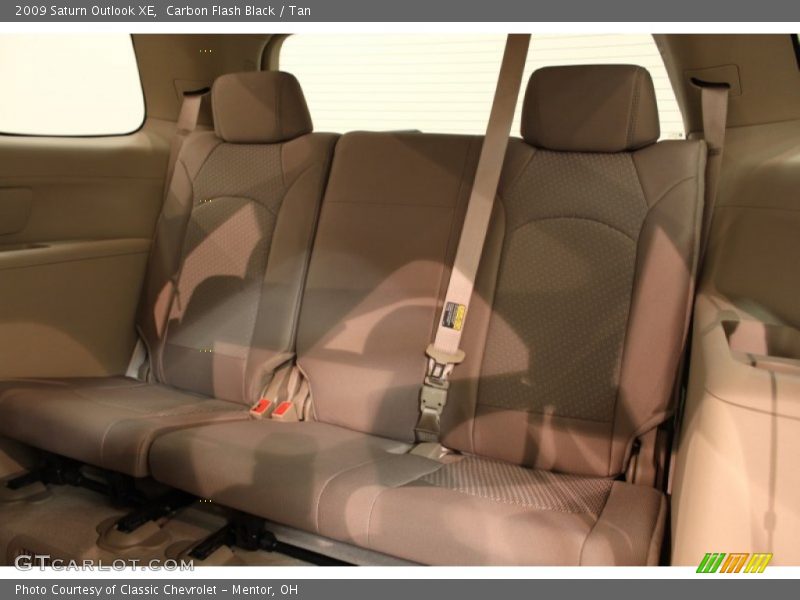 Carbon Flash Black / Tan 2009 Saturn Outlook XE