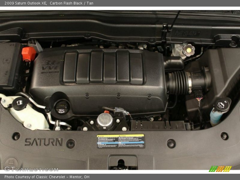 Carbon Flash Black / Tan 2009 Saturn Outlook XE