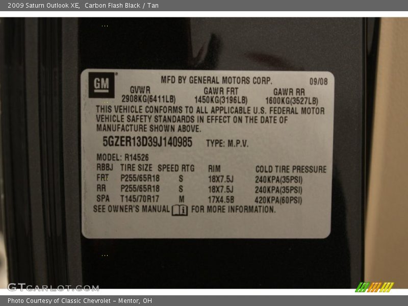 Carbon Flash Black / Tan 2009 Saturn Outlook XE
