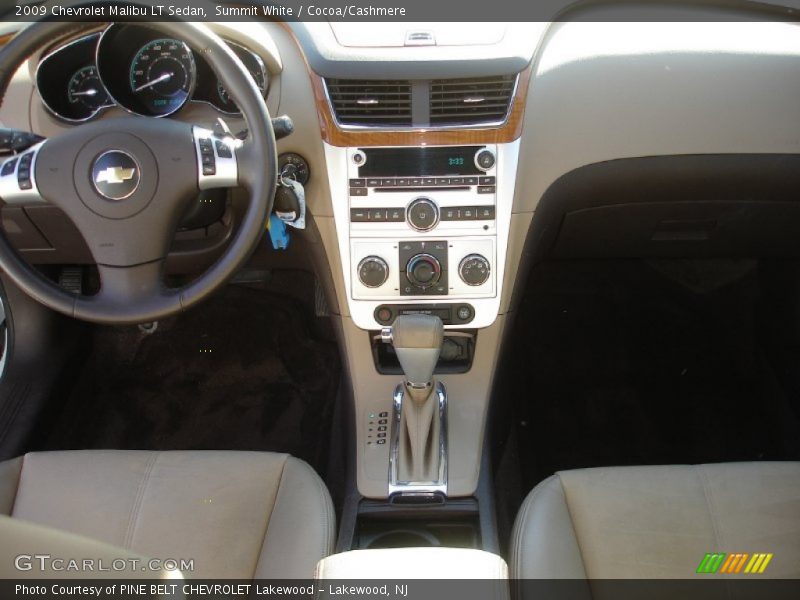 Summit White / Cocoa/Cashmere 2009 Chevrolet Malibu LT Sedan