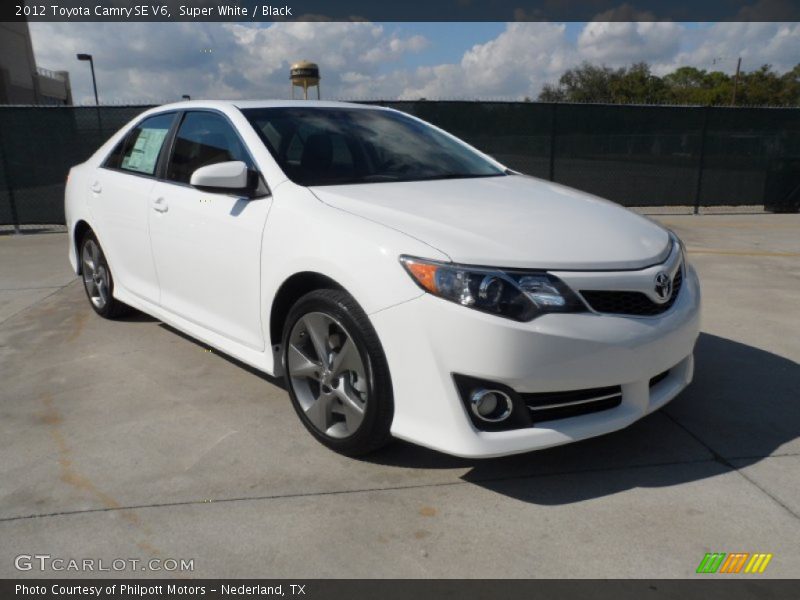  2012 Camry SE V6 Super White