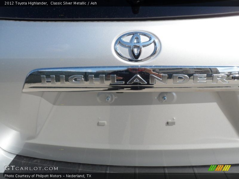 Classic Silver Metallic / Ash 2012 Toyota Highlander