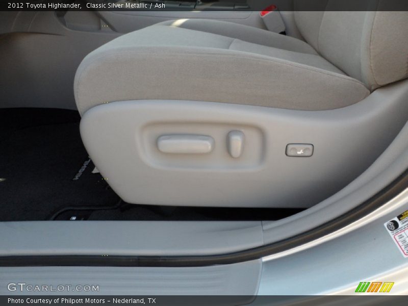 Classic Silver Metallic / Ash 2012 Toyota Highlander