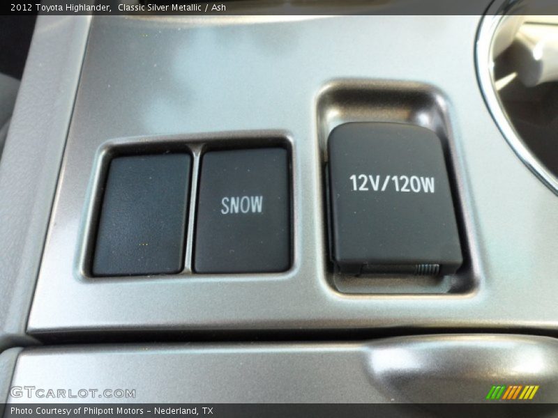 Classic Silver Metallic / Ash 2012 Toyota Highlander