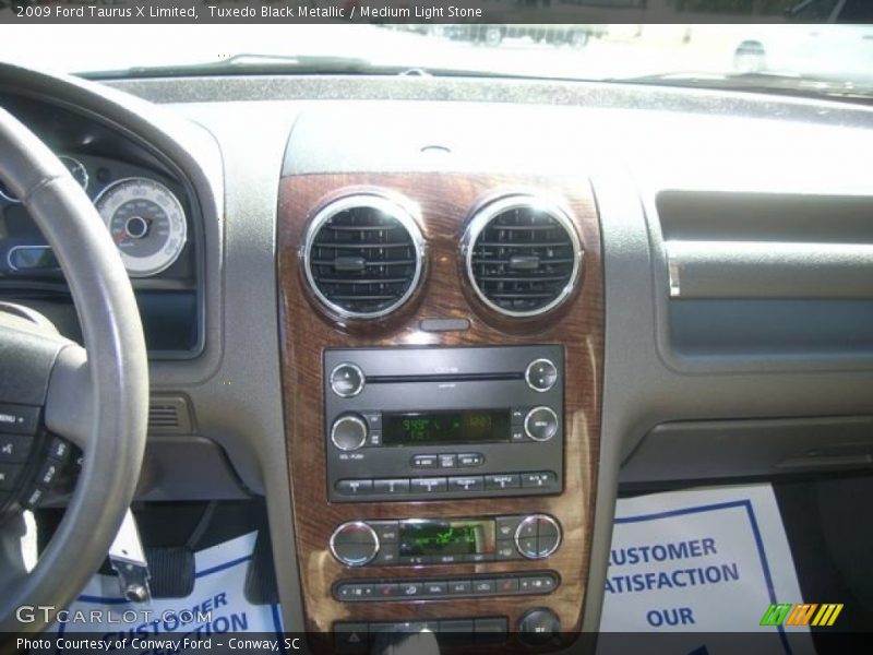 Tuxedo Black Metallic / Medium Light Stone 2009 Ford Taurus X Limited