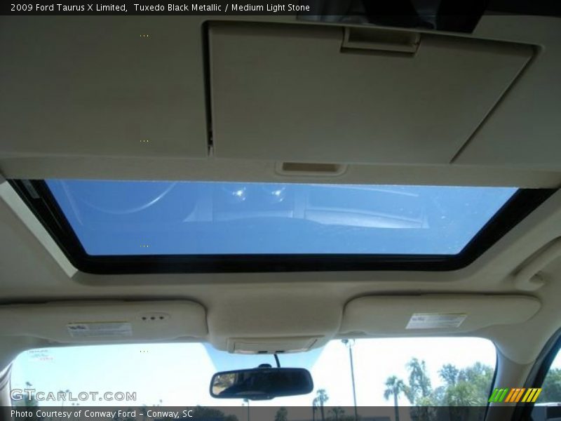 Tuxedo Black Metallic / Medium Light Stone 2009 Ford Taurus X Limited