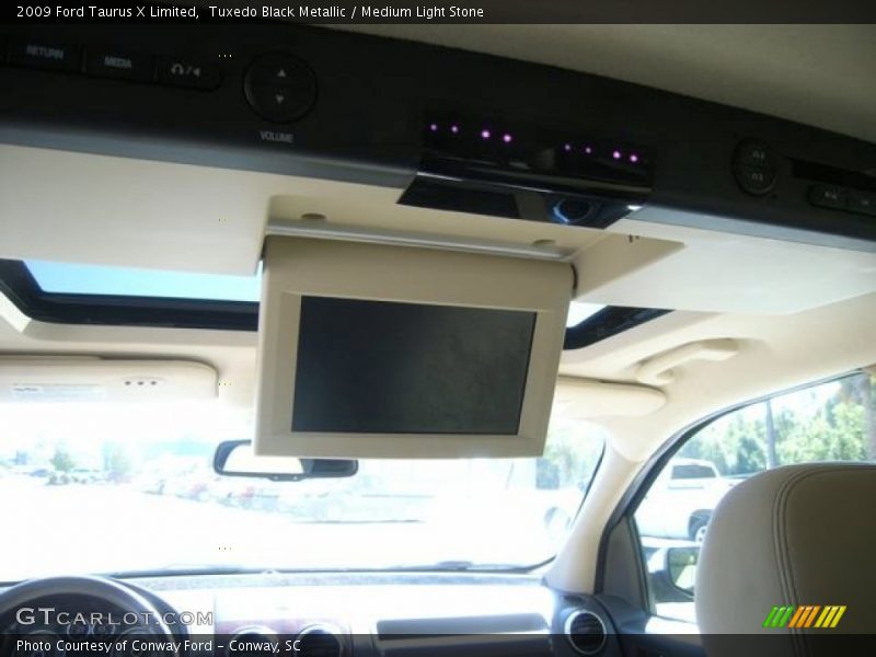 Tuxedo Black Metallic / Medium Light Stone 2009 Ford Taurus X Limited