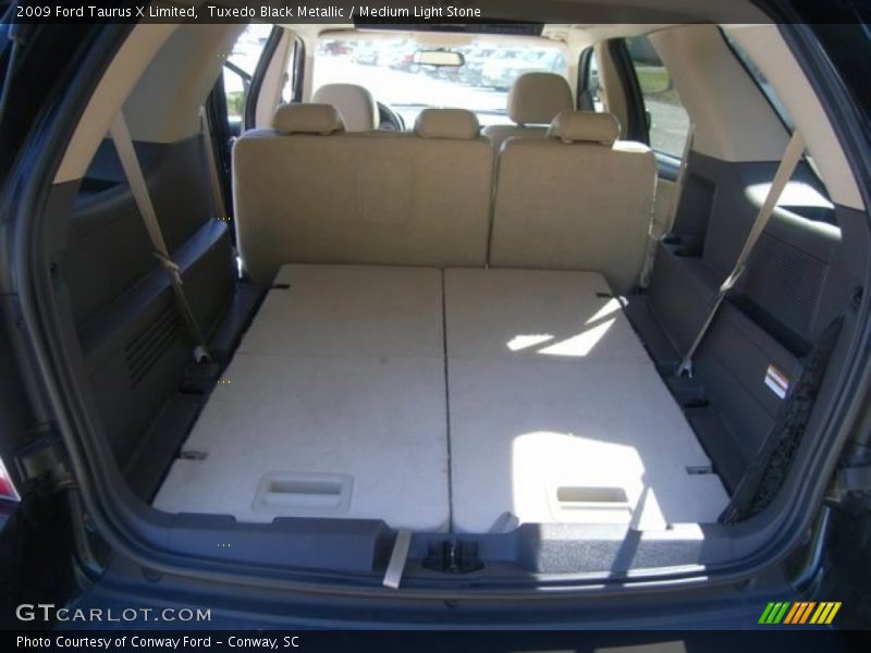 Tuxedo Black Metallic / Medium Light Stone 2009 Ford Taurus X Limited