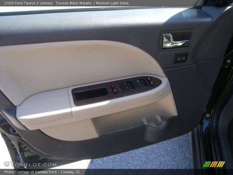 Tuxedo Black Metallic / Medium Light Stone 2009 Ford Taurus X Limited