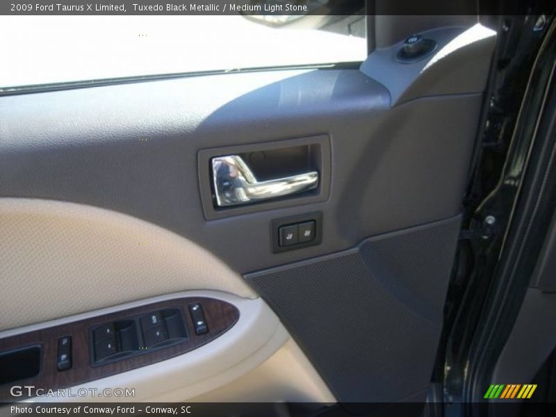 Tuxedo Black Metallic / Medium Light Stone 2009 Ford Taurus X Limited