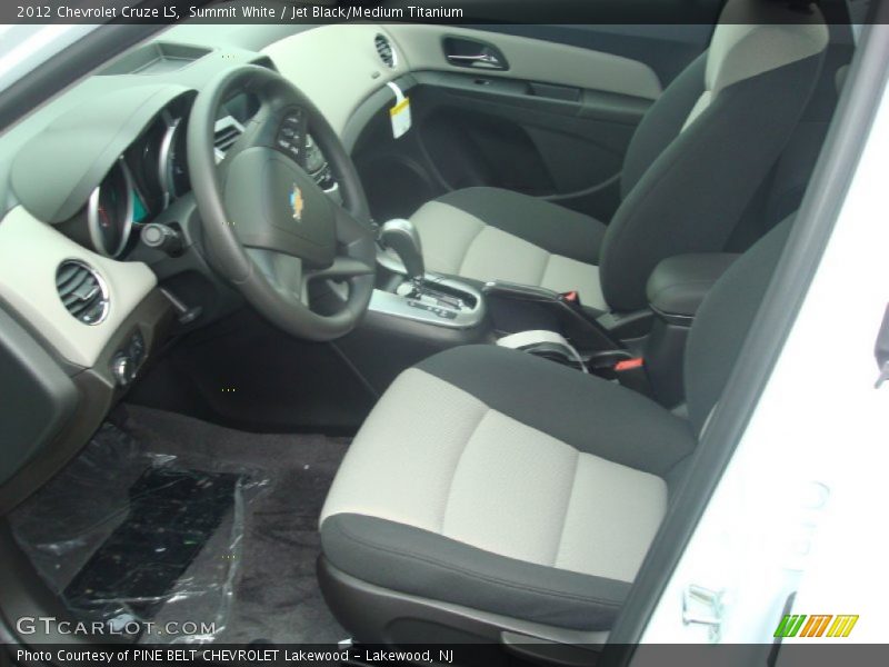 Summit White / Jet Black/Medium Titanium 2012 Chevrolet Cruze LS