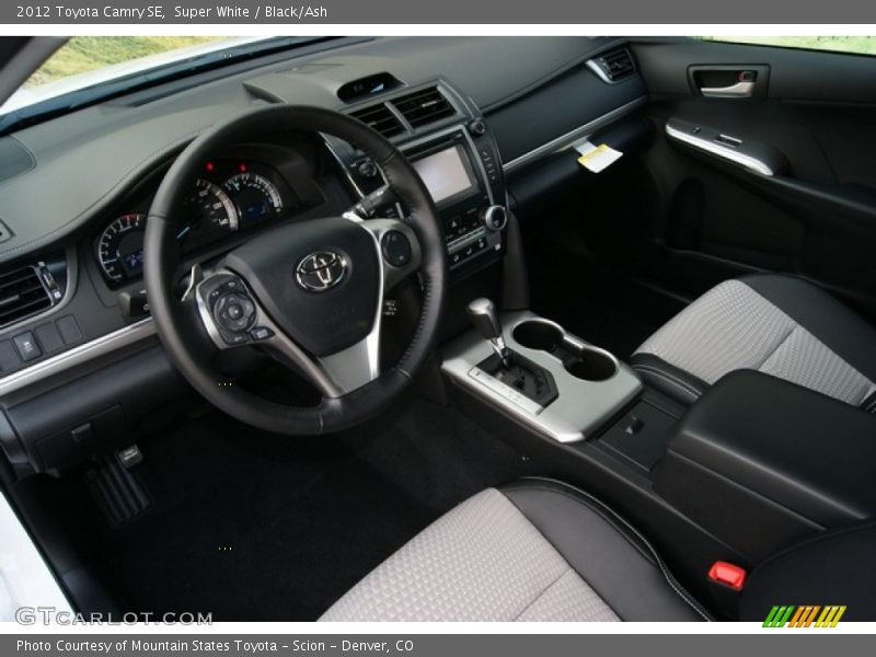 Super White / Black/Ash 2012 Toyota Camry SE
