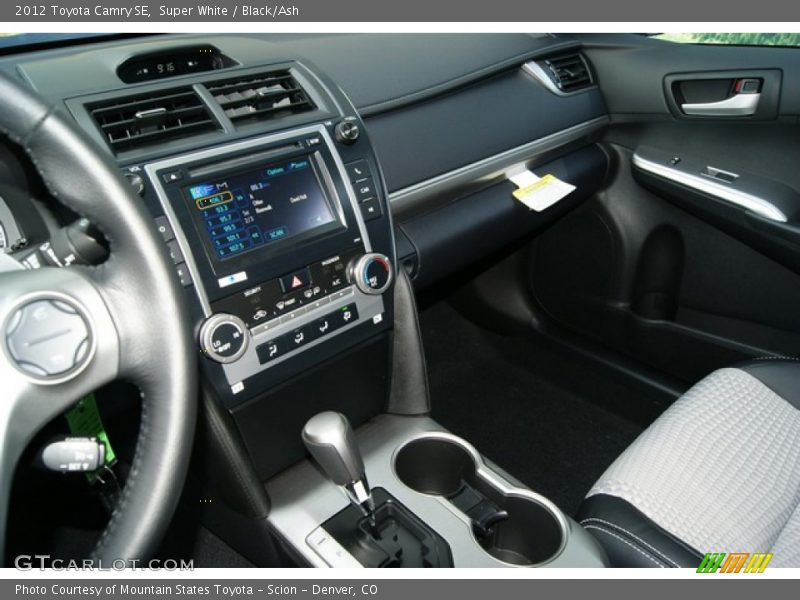 Super White / Black/Ash 2012 Toyota Camry SE