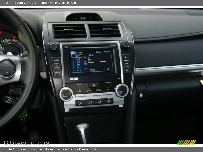 Super White / Black/Ash 2012 Toyota Camry SE