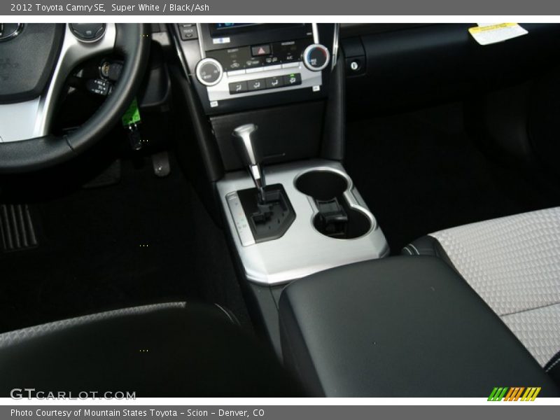 Super White / Black/Ash 2012 Toyota Camry SE