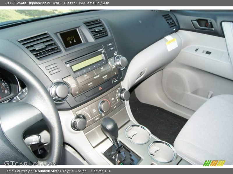 Classic Silver Metallic / Ash 2012 Toyota Highlander V6 4WD