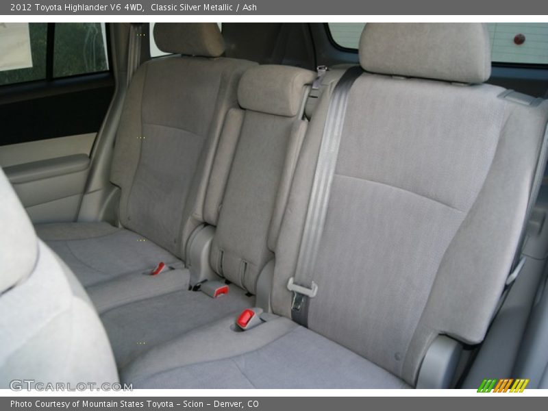 Classic Silver Metallic / Ash 2012 Toyota Highlander V6 4WD