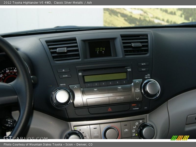 Classic Silver Metallic / Ash 2012 Toyota Highlander V6 4WD