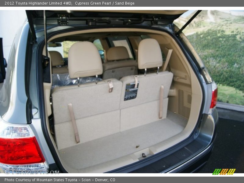  2012 Highlander Limited 4WD Trunk