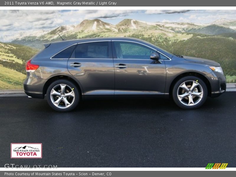 Magnetic Gray Metallic / Light Gray 2011 Toyota Venza V6 AWD